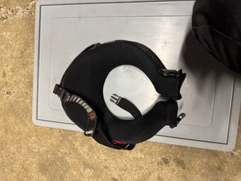 Dětský nákrčník Emerze EM12 černý - 2