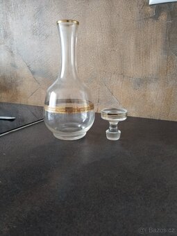 Starožitná karafa a 4 ks sklenice - 2