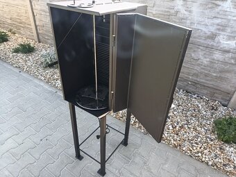 Gril na gyros a kebab uzavřený - 2