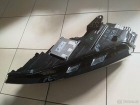 Pravý přední LED světlomet facelift - 2