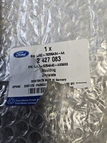 Lišta ozdobná  pravé zadní dveře, přední - 2