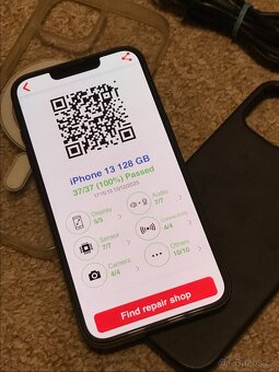 Apple Iphone 13 128GB tmavě modrý . Baterie 100% .. HEZKÝ - 2