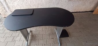 Počítačový stůl - 2