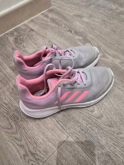 Dívči tenisky Adidas vel 40 480 Kč - 2