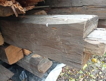 Staré tesané trámy - 2