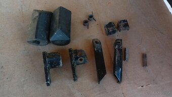 Přední sklopné stupačky ČZ - 2