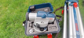 Optický nivelační přístroj Bosch GOL 26 - 2