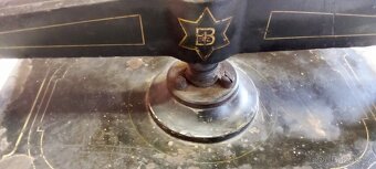 Historický ruční lis - 2