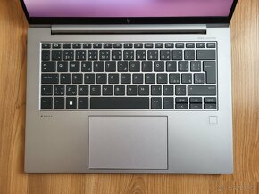 HP ZBook Firefly 14G10 - R7 PRO 7840HS, 64GB, 2TB - 2