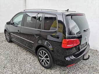 Volkswagen Touran 2.0 TDi CR103kW Highline Panorama - 2