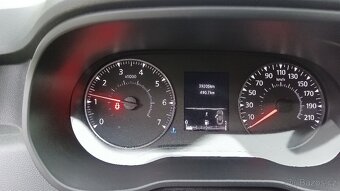 Dacia Duster 1.6i 84 kW 4x4 Prestige - 2