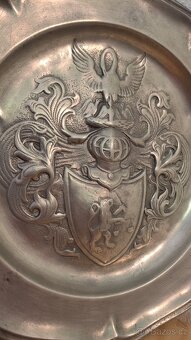 STARÝ CÍNOVÝ TALÍŘ. ZNAČENO. HERALDIKA - 2