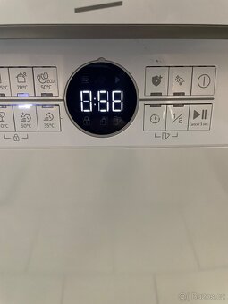 Nepoužitá myčka Beko BDFN26430W - 2