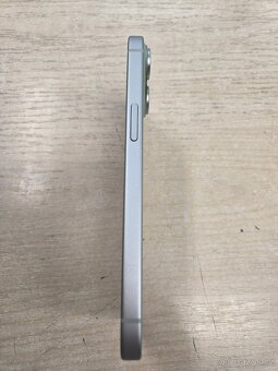 Apple iPhone 15 256GB Green - 2