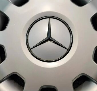 Poklice Mercedes-Benz 16" 4ks - 2