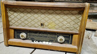 Elektronkové rádio Tesla Poém 1005A - 2