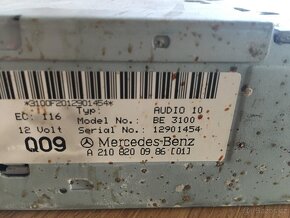 Originalni radio Mercedes-Benz Audio 10 - 2