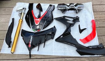 APRILIA RSV4 Factory NÁHRADNÍ DÍLI - 2