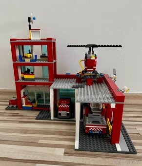 LEGO City 60004 Hasičská stanice - 2