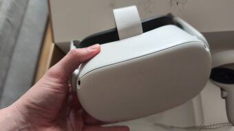Meta Quest 2 128GB VR brýle (záruka do 15.5.2026) - 2