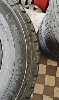 A/T pneu 285/70 R17 - 2