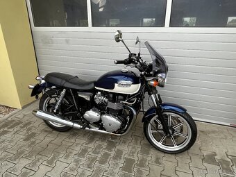 Triumph Bonneville SE - 2