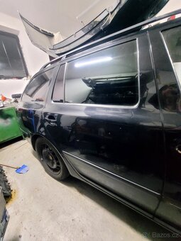 Škoda Octavia II combi zadni dveře L/P kód 9910 - 2