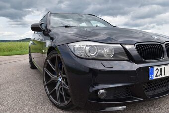 BMW 330d LCI M-paket | Logic7 | panorama | servis - 2