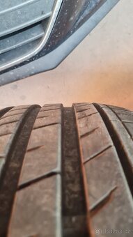 4x letní pneu 235/40 R19 - 2