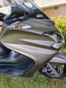 Yamaha Majesty 400i - 2