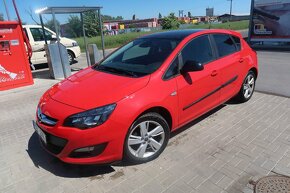 Prodám OPEL ASTRA 1.4 TURBO 88kW benzin - 2