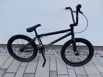 BMX kolo Flybikes Electron 21” RHD Flat Black - 2