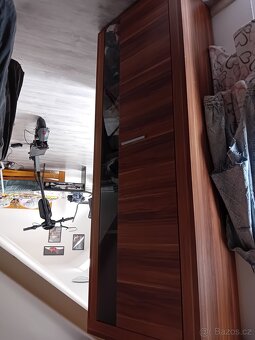 Prodávám obývací stěnu - 2