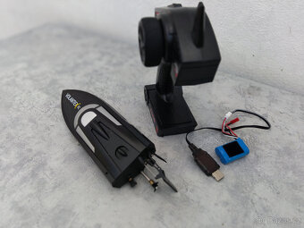 Motorový člun na dálkové ovládání Volantex RTR - 2