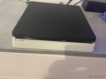 Prodám PlayStation 4 Slim - 2
