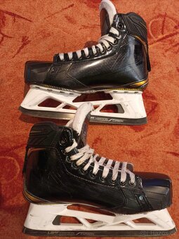 Brankářské brusle Bauer Supreme 2s pro, vel. EUR 42, 7 D - 2