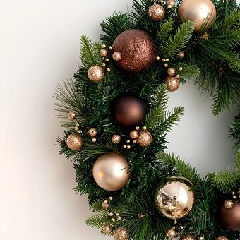 Vánoční umělý věnec (50cm průměr) - 2