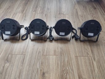 Prodám 4ks led světla silně svítící použití Dj atd. - 2