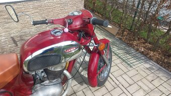 Jawa 250/592 - 2