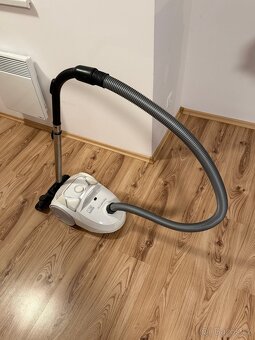 Vysavač Rowenta - 2