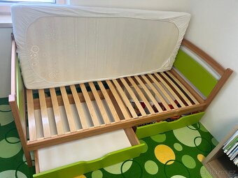 Postel dětská se šuplíky - 2