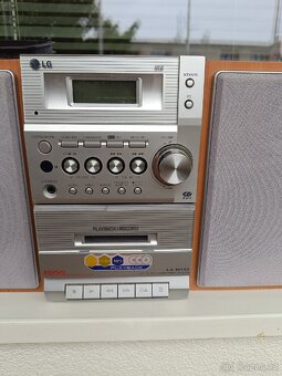 Prodám mikrosystém, malou věž zn. LG - 2