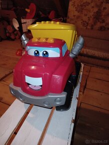 Interaktivní auto Chuck - 2