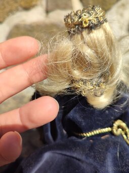 Vosková panenka - 2