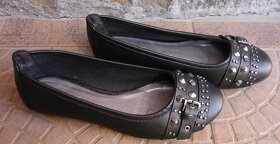 ++++ 2x dívčí / dámské boty vel. 35 a 36 - levně prodám ++++ - 2