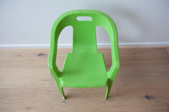 Dětská plastová židle - 2