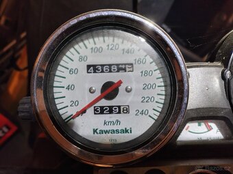 Kawasaki ZR750F - 2