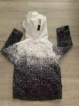 Bunda 4F vel. 128 - 2