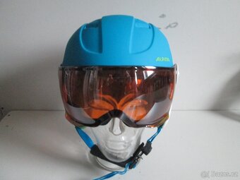 dětská helma Uvex se štítem - 2