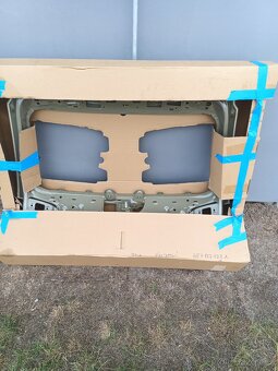 Zadní víko, páté dveře - 2